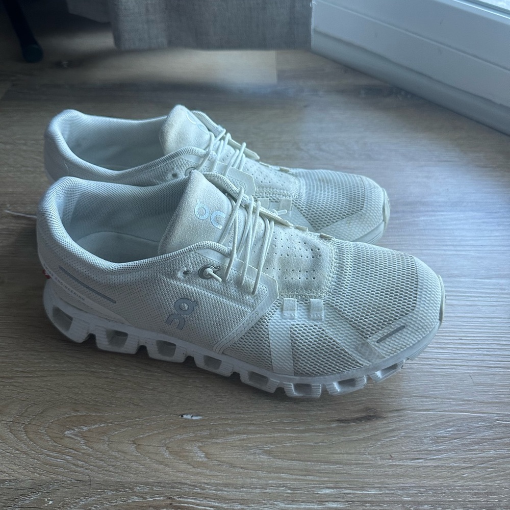 ON Women's Athletic Shoes - Cream
